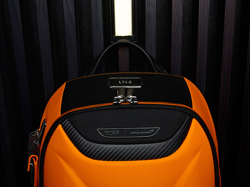 مجموعة فاخرة محدودة الإصدار من TUMI  احتفالاً بمرور 60 عاماً على تأسيس McLaren